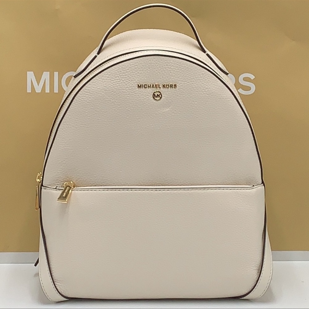 Michael Kors Women's Valerie Medium Pebbled Leather Backpack
Light Cream 
NWT - Picture 14 of 16